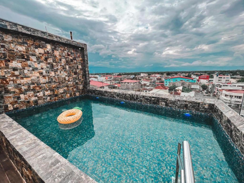Lavero Suites Kalibo Exterior photo