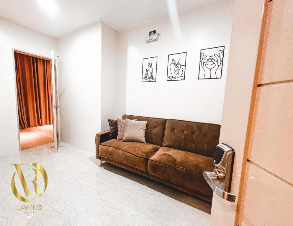 Lavero Suites Kalibo Exterior photo