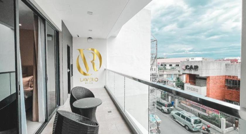 Lavero Suites Kalibo Exterior photo